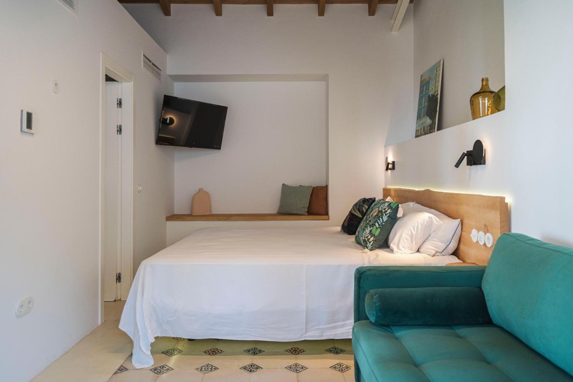 La Moderna Suites Málaga Exteriör bild