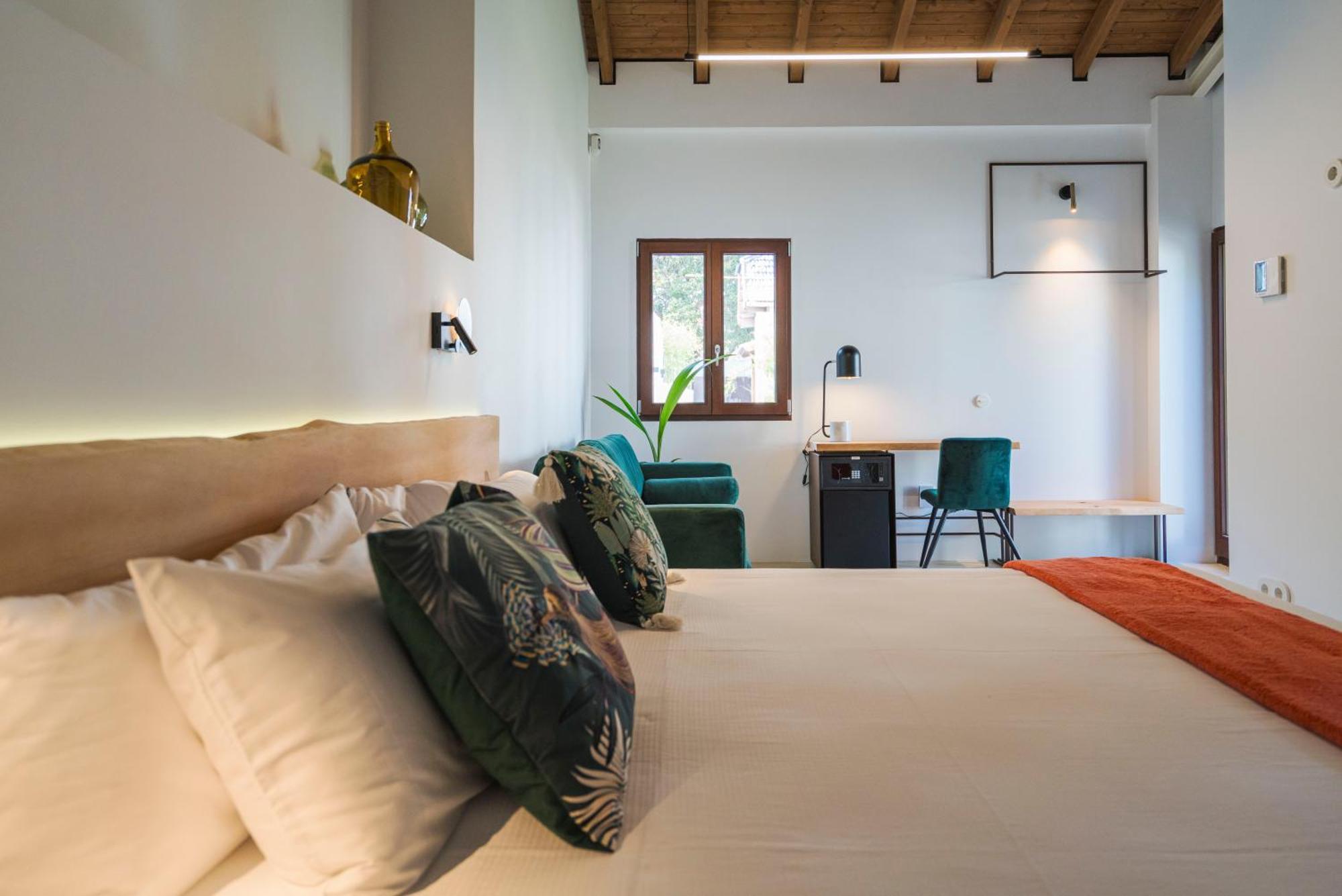 La Moderna Suites Málaga Exteriör bild