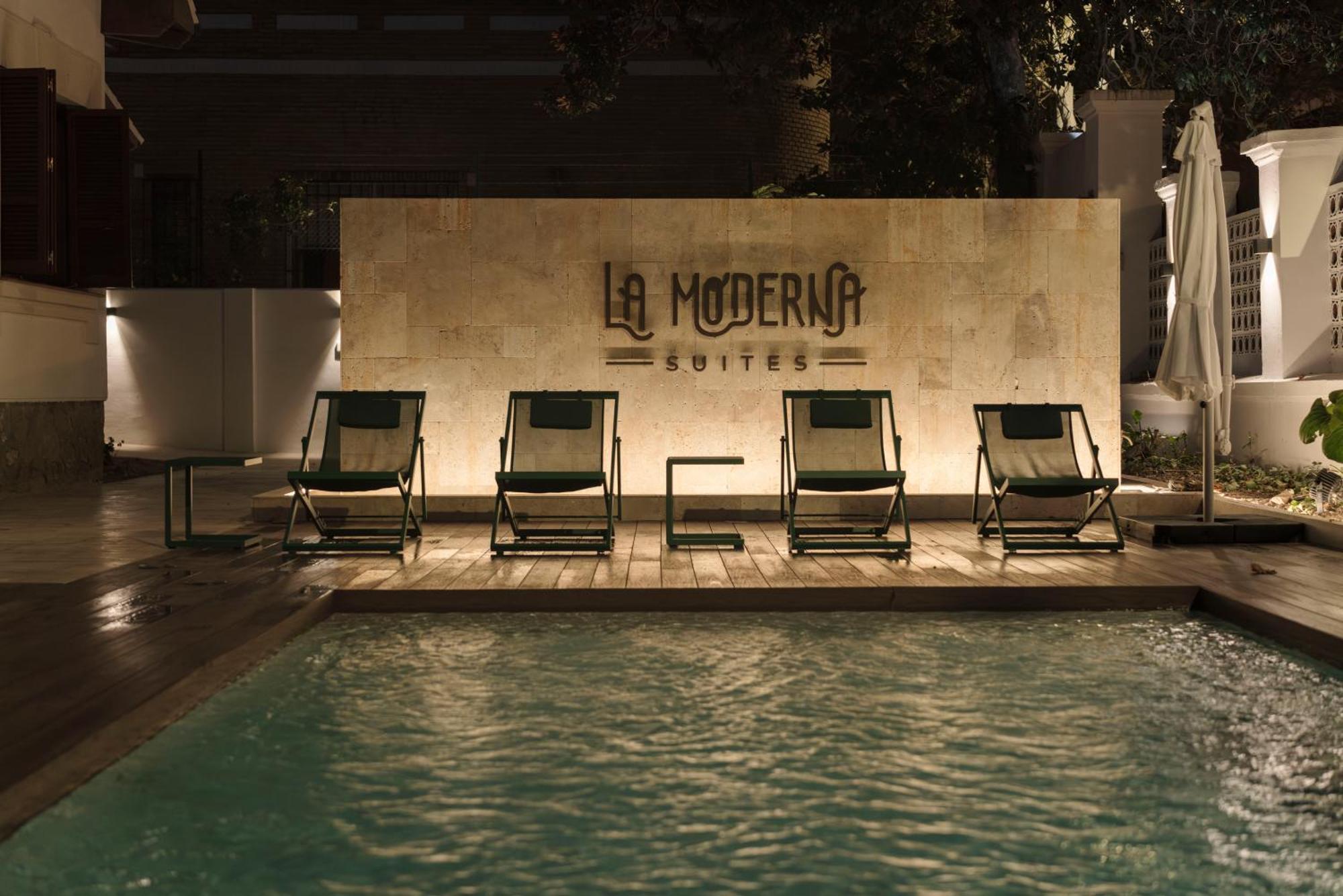 La Moderna Suites Málaga Exteriör bild