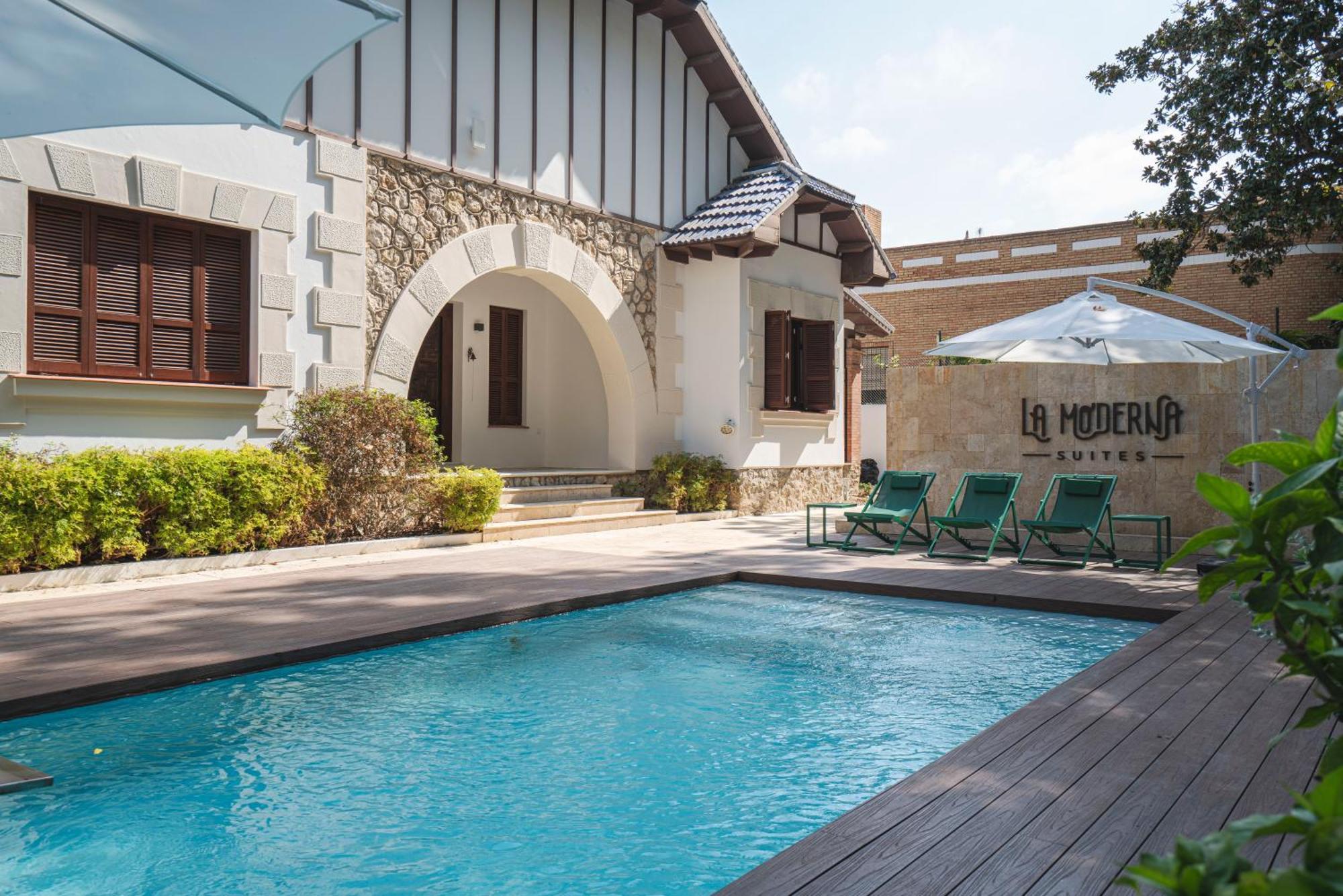 La Moderna Suites Málaga Exteriör bild