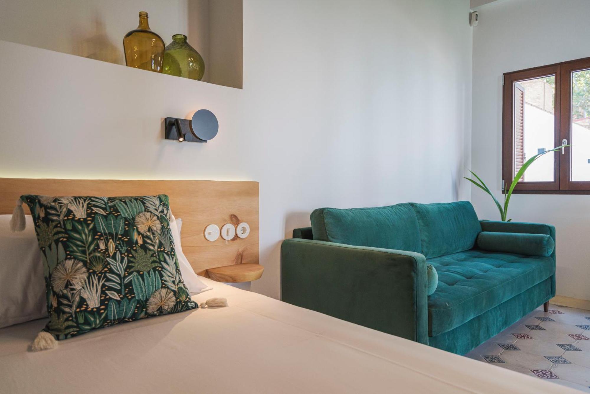 La Moderna Suites Málaga Exteriör bild